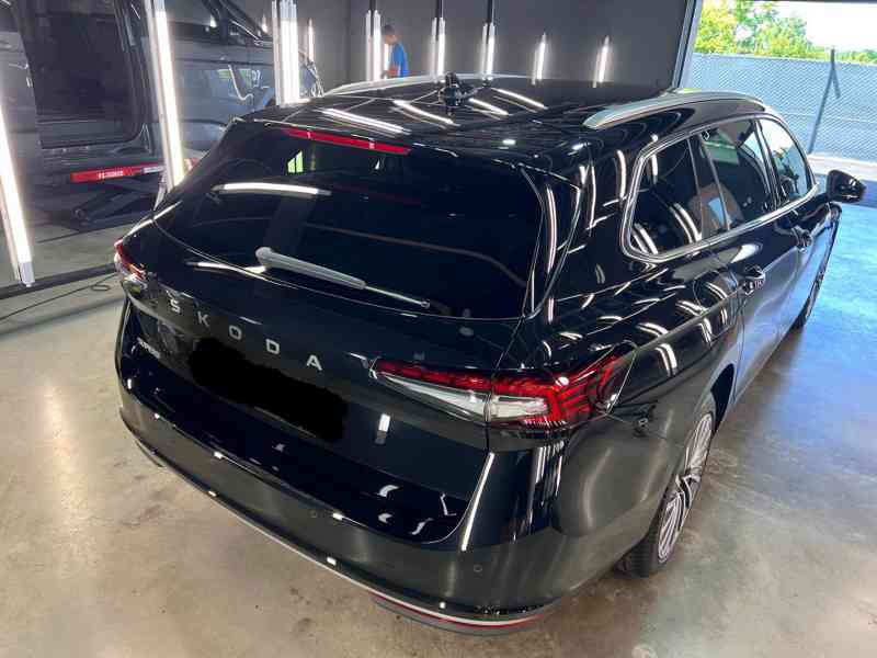 ŠKODA SUPERB - foto 2