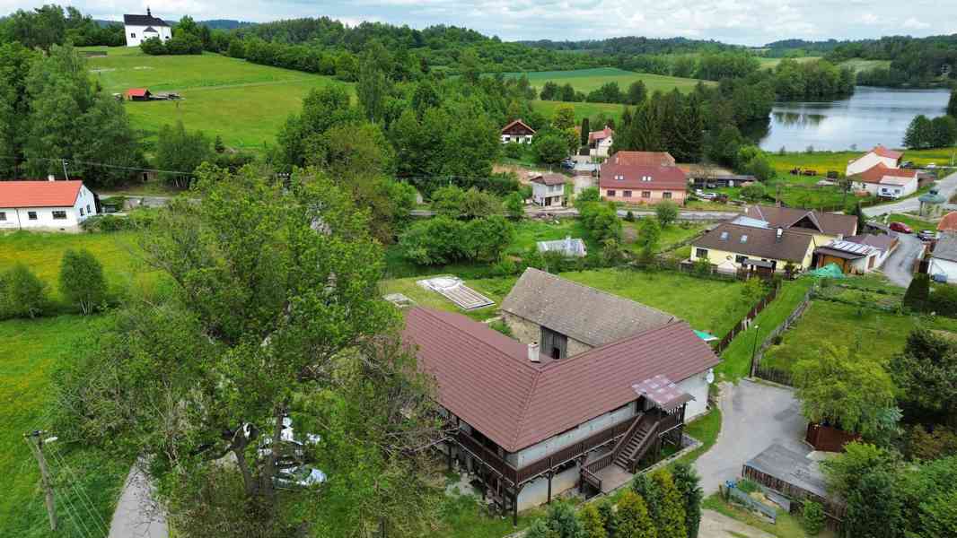 Rodinný dům po kolaudaci nedaleko Telče, 8+1, 2.800m2. - foto 2