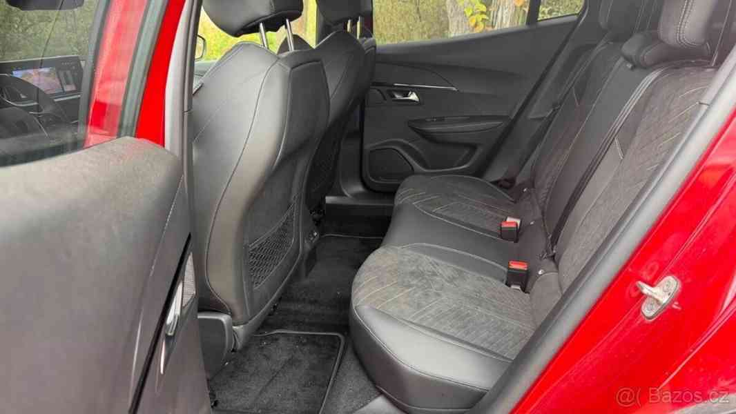 Peugeot 2008 1,2   PureTech GT EAT8 96 kW - foto 18
