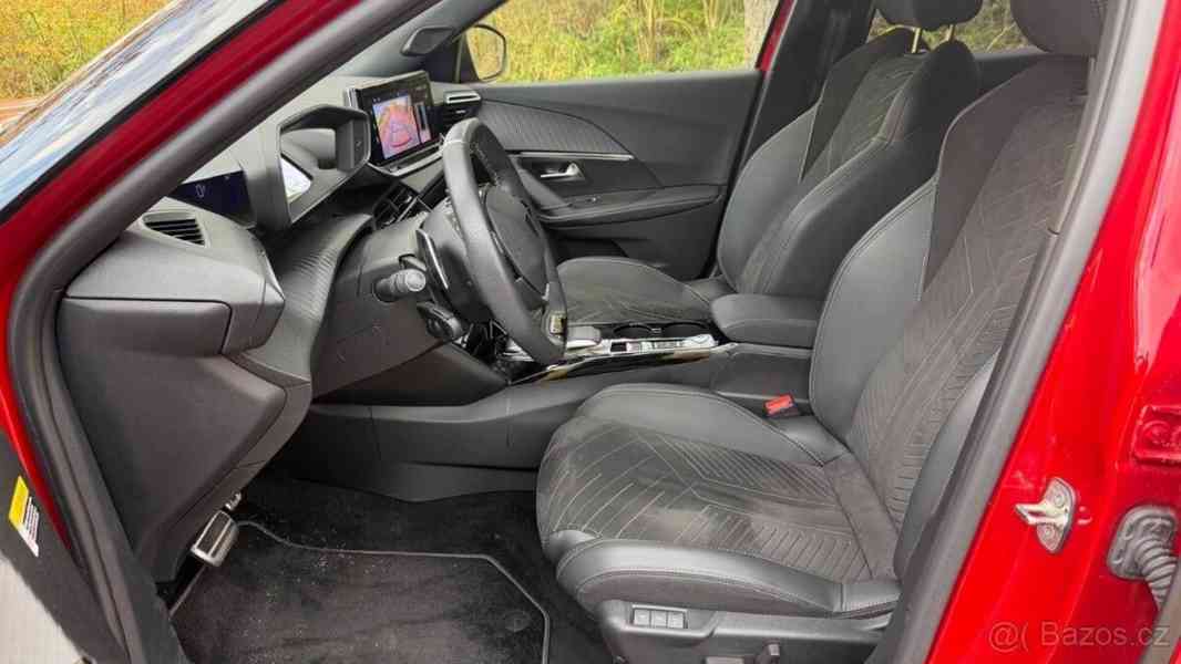 Peugeot 2008 1,2   PureTech GT EAT8 96 kW - foto 14
