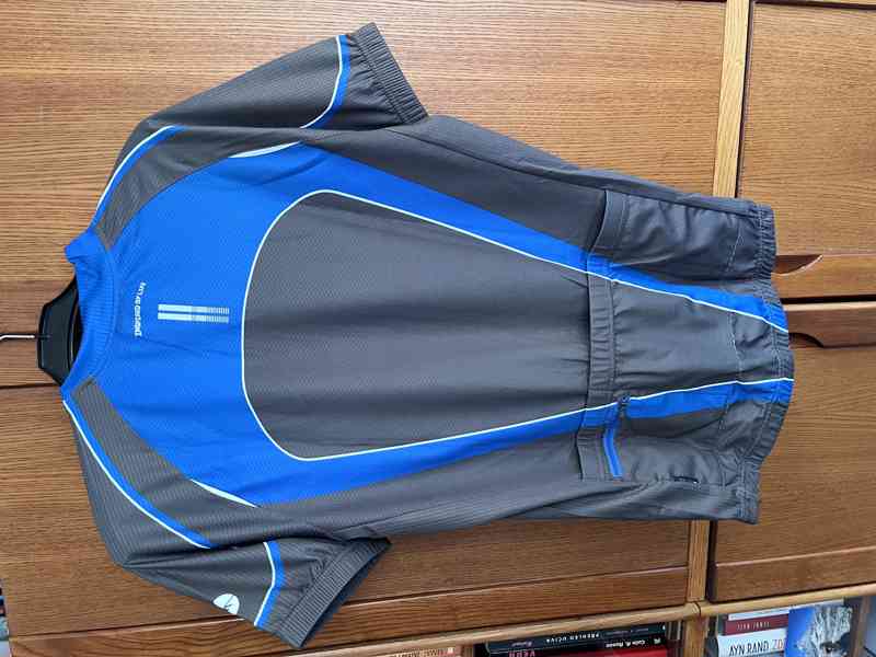Cyklistický dres a šortky - foto 2