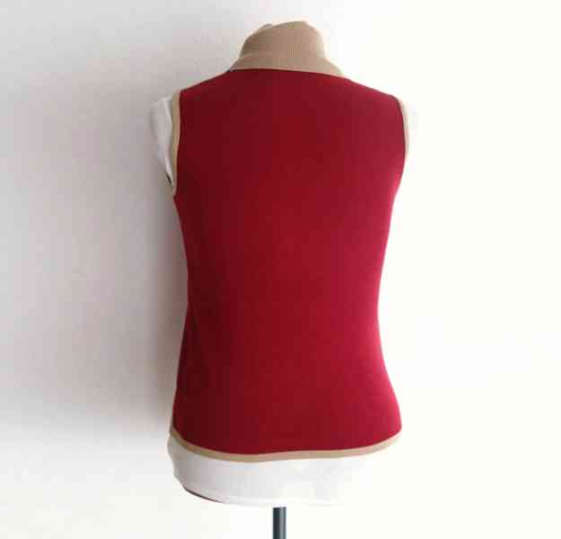 Rolák bez rukávů s ozdobným štepováním, vel.M-L - foto 2