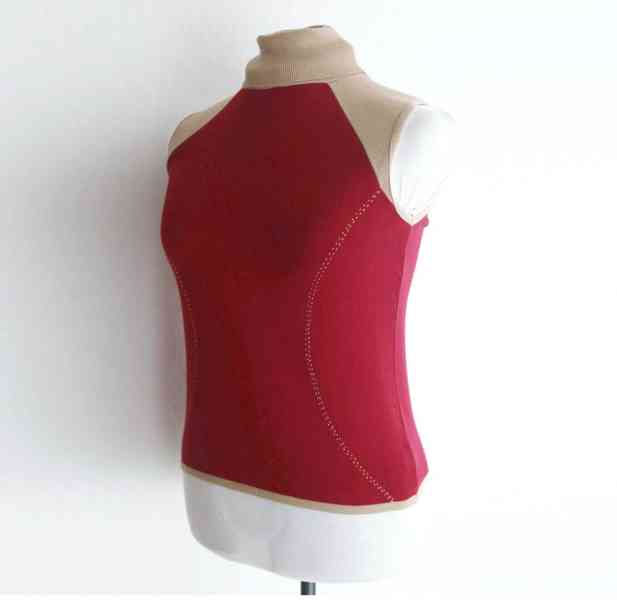 Rolák bez rukávů s ozdobným štepováním, vel.M-L - foto 3