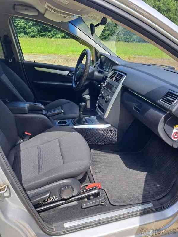 Mercedes-Benz w245 B170 Benzín - foto 8