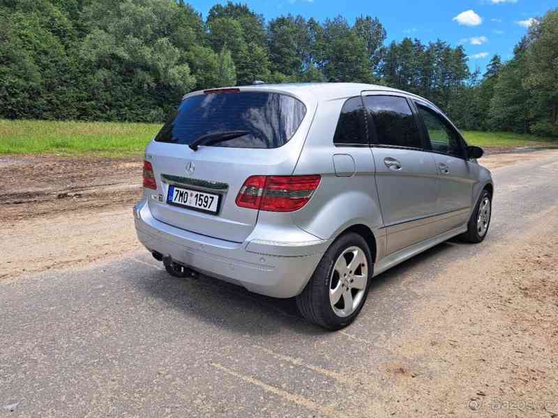 Mercedes-Benz w245 B170 Benzín - foto 6