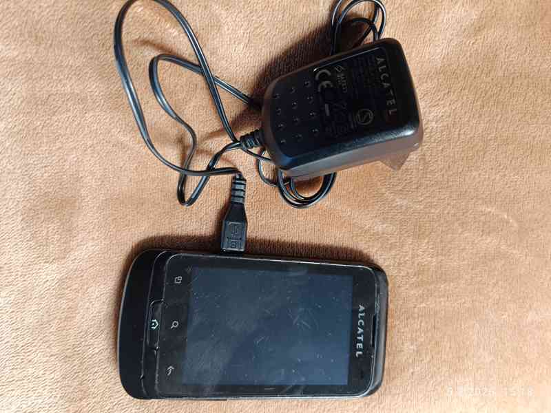 Prodám mobil ALCATEL OT-918D černý dotekový - foto 5