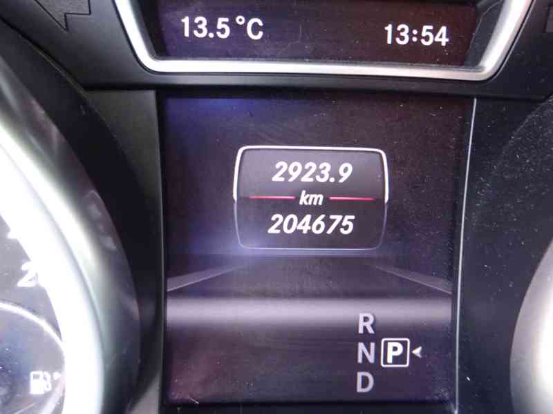 Mercedes Benz ML 350 CDI Bletec 4Matic r.v.2013 - foto 7