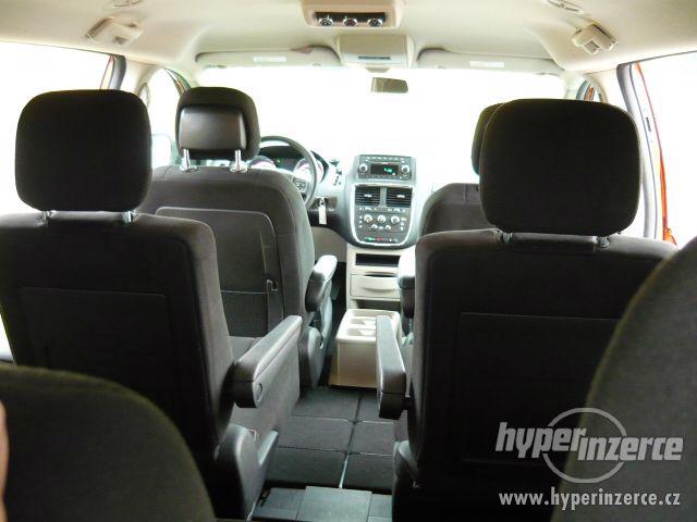 Dodge Grand Caravan 3,6 VVT 211KW Stown Go TOP 2011  AKCE !! - foto 9