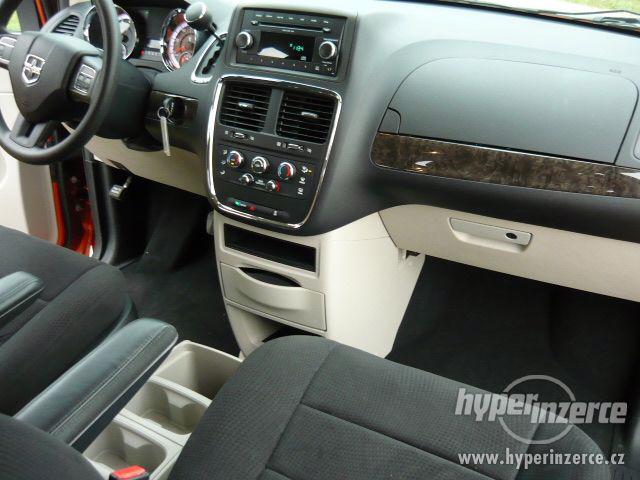 Dodge Grand Caravan 3,6 VVT 211KW Stown Go TOP 2011  AKCE !! - foto 14
