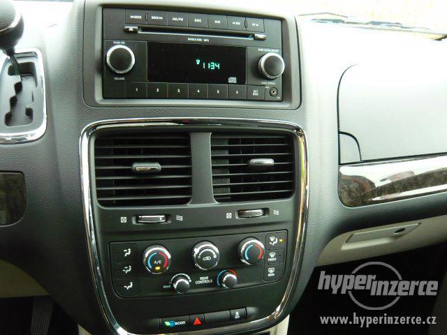 Dodge Grand Caravan 3,6 VVT 211KW Stown Go TOP 2011  AKCE !! - foto 19