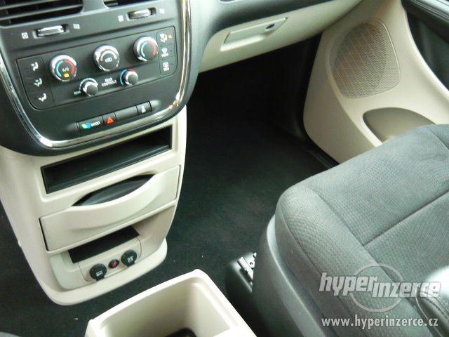 Dodge Grand Caravan 3,6 VVT 211KW Stown Go TOP 2011  AKCE !! - foto 20