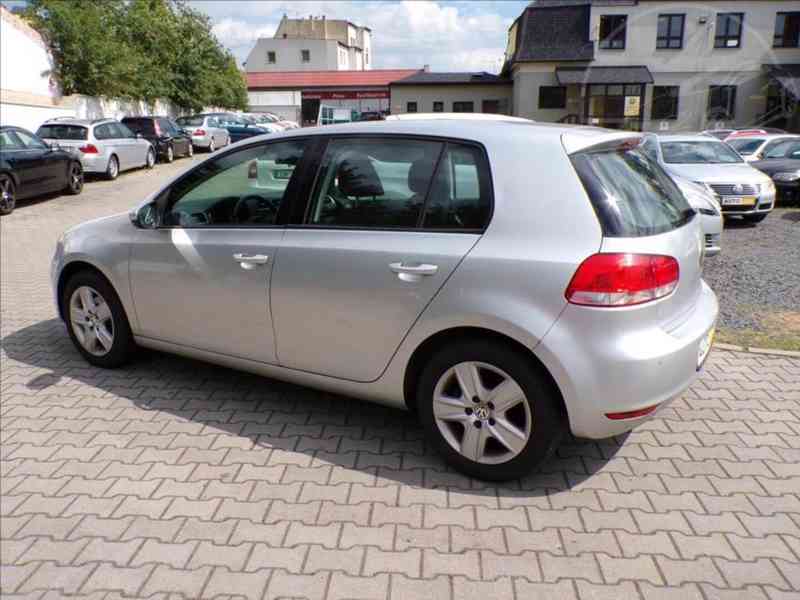 Volkswagen Golf 1,4 16V COMFORT - foto 4