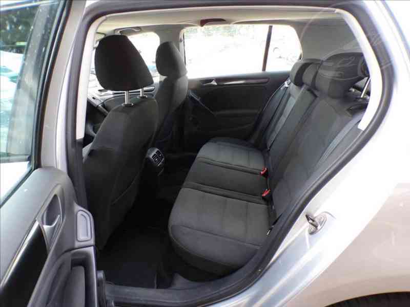 Volkswagen Golf 1,4 16V COMFORT - foto 10