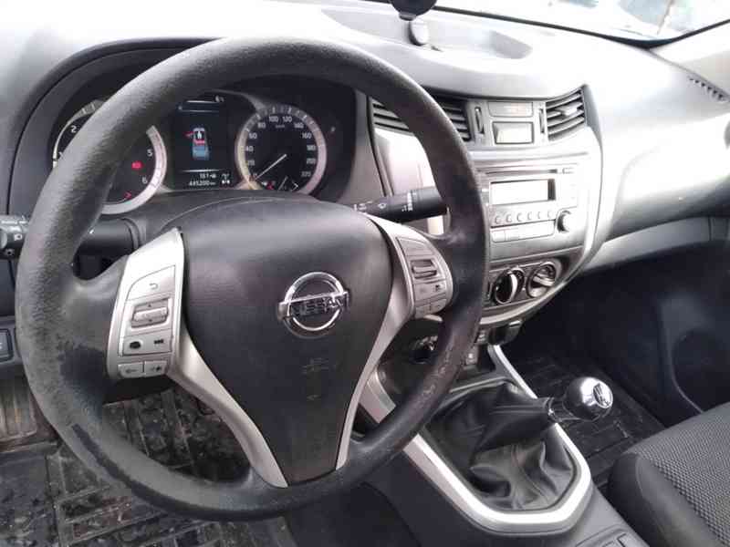 NISSAN NAVARA 2.3 dCi 4x4 120kW ČR,SERVISKA,MANUÁL - foto 18