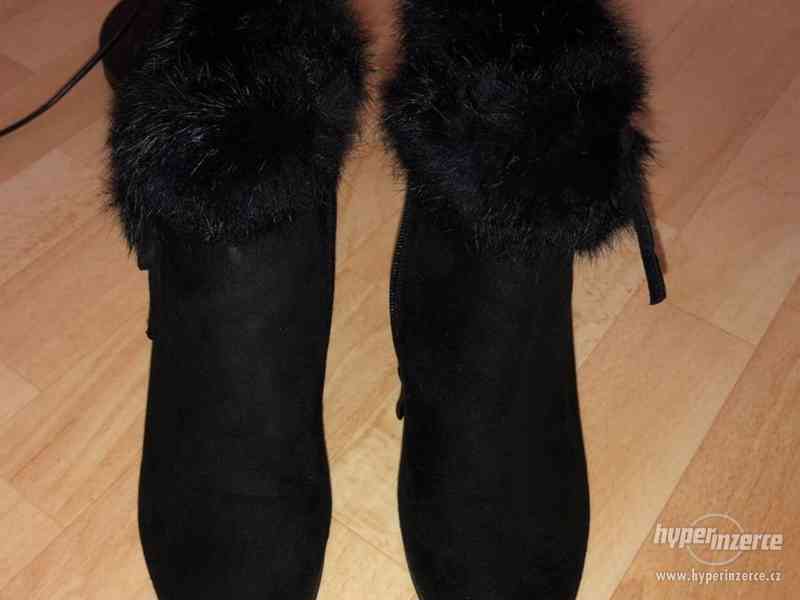 Boty s pravou kožešinou - foto 1