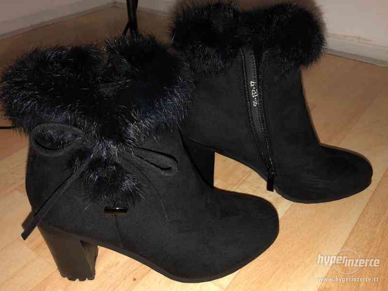 Boty s pravou kožešinou - foto 3
