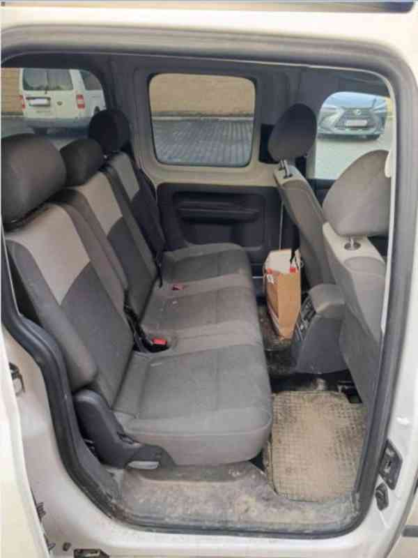 VW Caddy kombi 1.6D 75kW - foto 7
