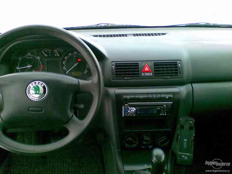 Škoda octavia combi 1.9 TDI 66kw ambiente SERVISNÍ KNÍŽKA !! - foto 7