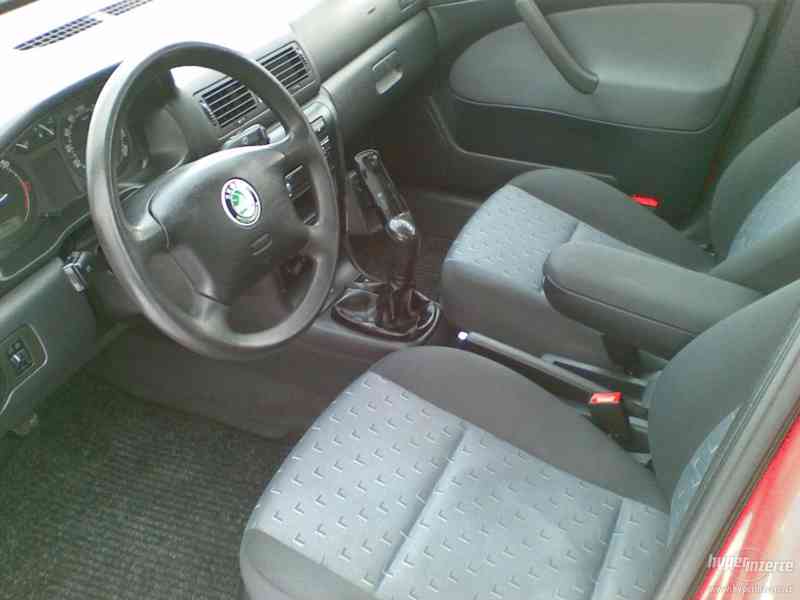 Škoda octavia combi 1.9 TDI 66kw ambiente SERVISNÍ KNÍŽKA !! - foto 9