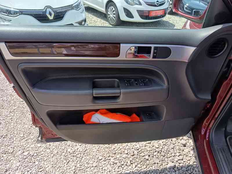 VOLKSWAGEN Touareg 2,5TDI ČR 1 majitel  - foto 19