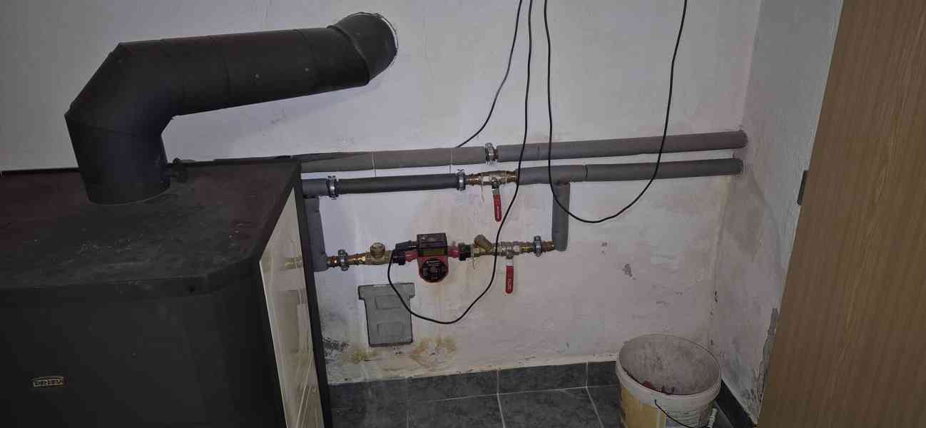 Teplovodní kotel na tuhá paliva Prity + čerpadlo + termostat - foto 3