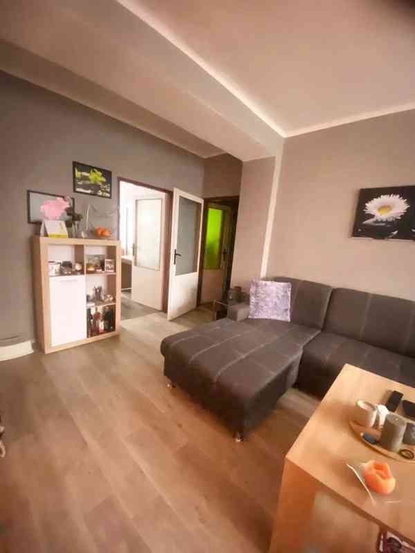 Pronájem bytu 3+1 65 m² - foto 2