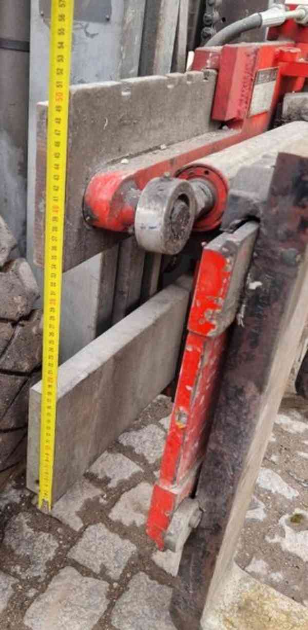 Otočné zařízení na vysokozdvižné vozíky  - foto 5