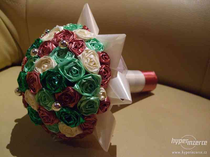 Svatební kytice a dekorace - foto 4