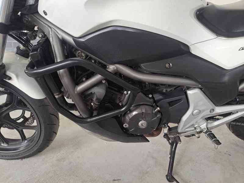 Honda NC700S ABS - foto 11