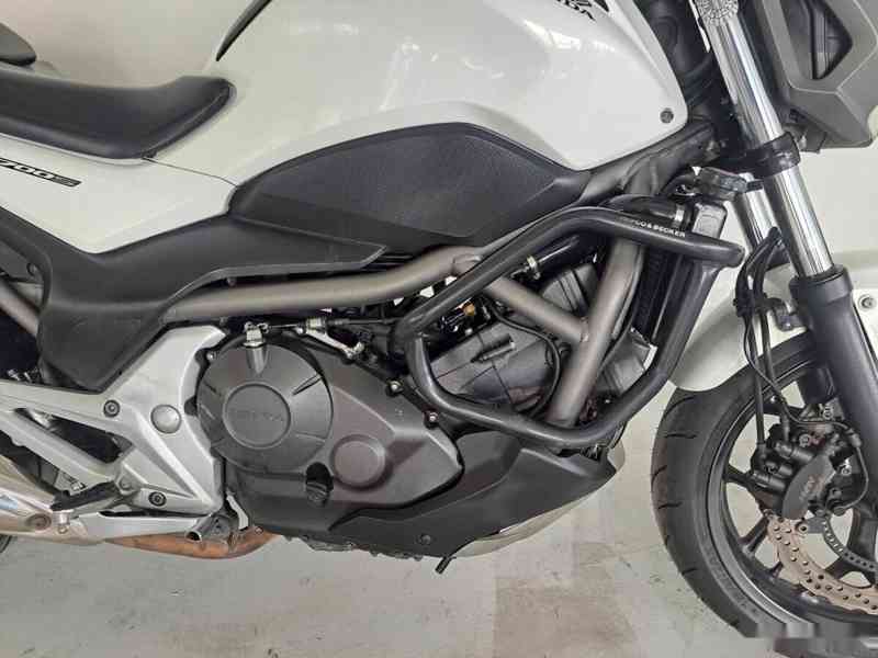 Honda NC700S ABS - foto 16
