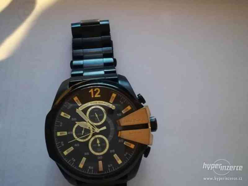 Prodám pánské DIESEL hodinky CENA DOHODOU - foto 1