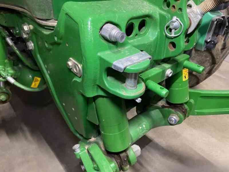 traktor John Deere 6250R - foto 6
