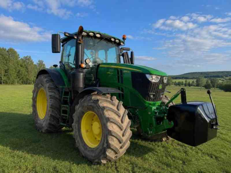 traktor John Deere 6250R - foto 1
