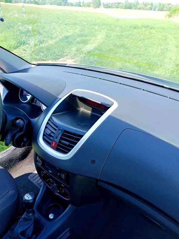 PEUGEOT 206 opečovávaný - foto 18