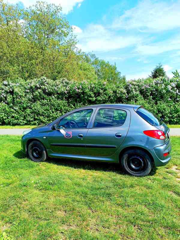 PEUGEOT 206 opečovávaný - foto 4
