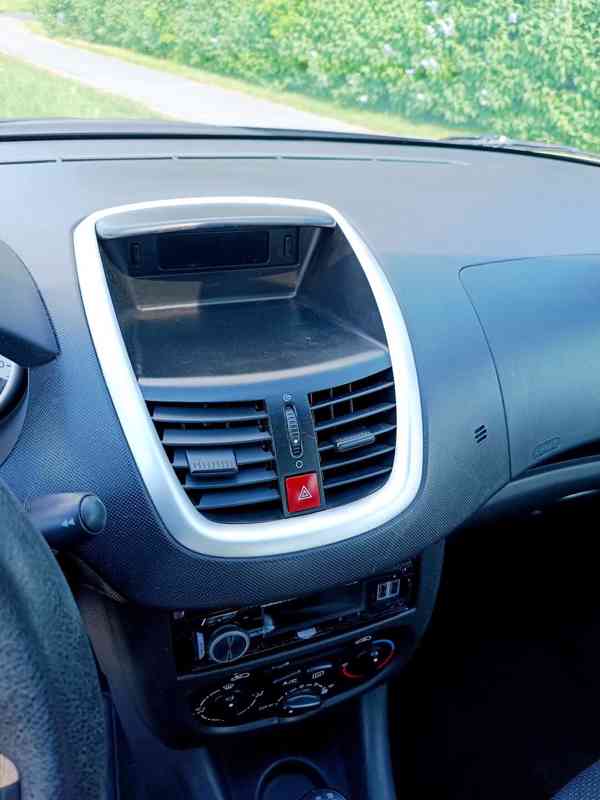 PEUGEOT 206 opečovávaný - foto 23