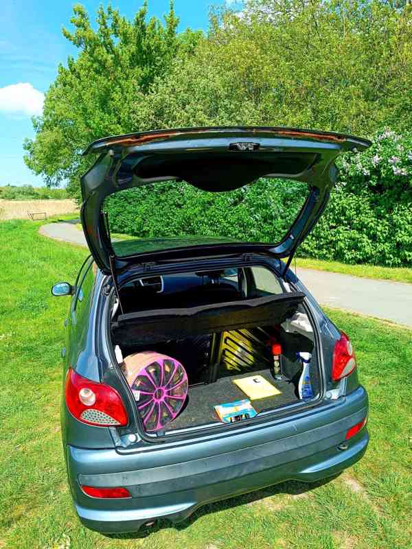 PEUGEOT 206 opečovávaný - foto 12