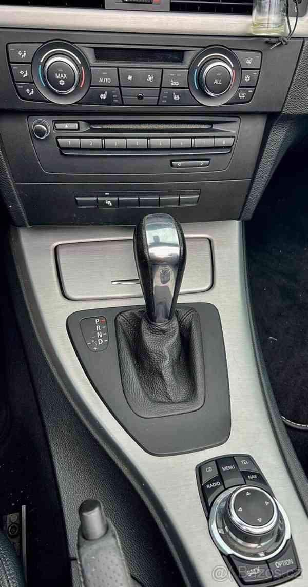BMW Řada 3 2,0   (E93) – 125 kW - foto 3
