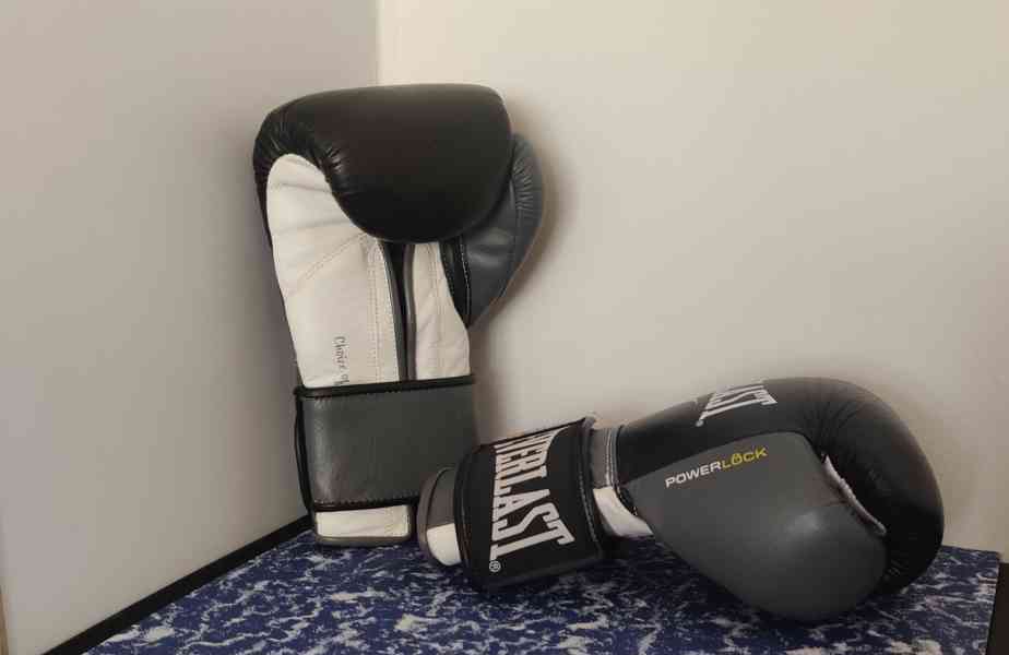 Boxerské rukavice Everlast  - foto 3