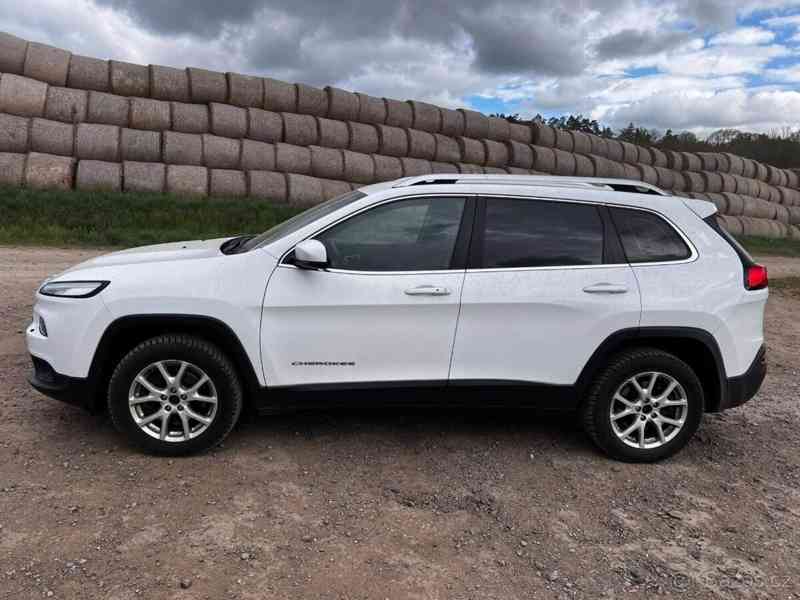 Jeep Cherokee 2,0   183 557km, + letní kola - foto 2