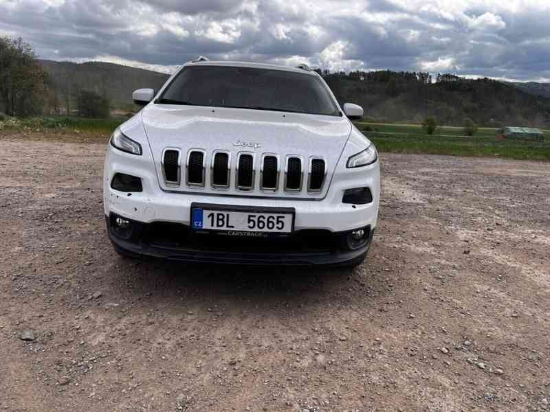 Jeep Cherokee 2,0   183 557km, + letní kola - foto 3