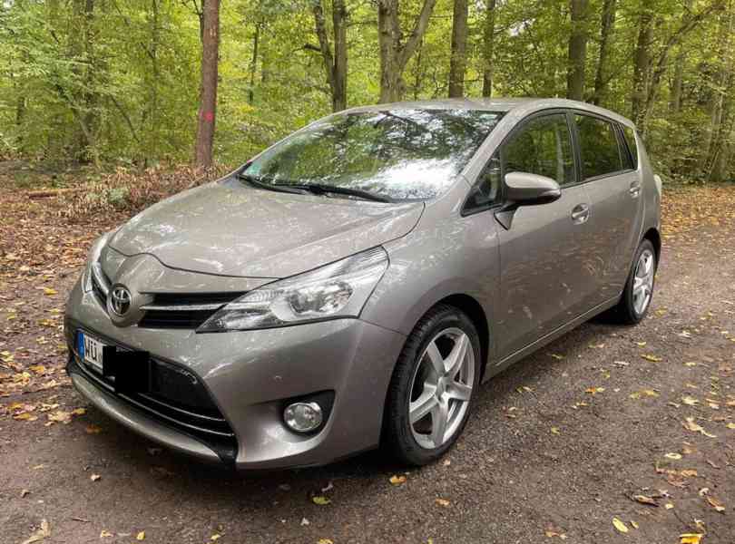 Toyota Verso 1,8i Aut. Comfort benzín 108kw - foto 16