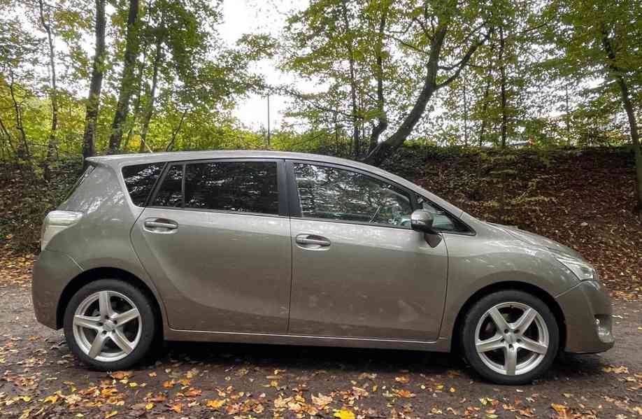 Toyota Verso 1,8i Aut. Comfort benzín 108kw - foto 4