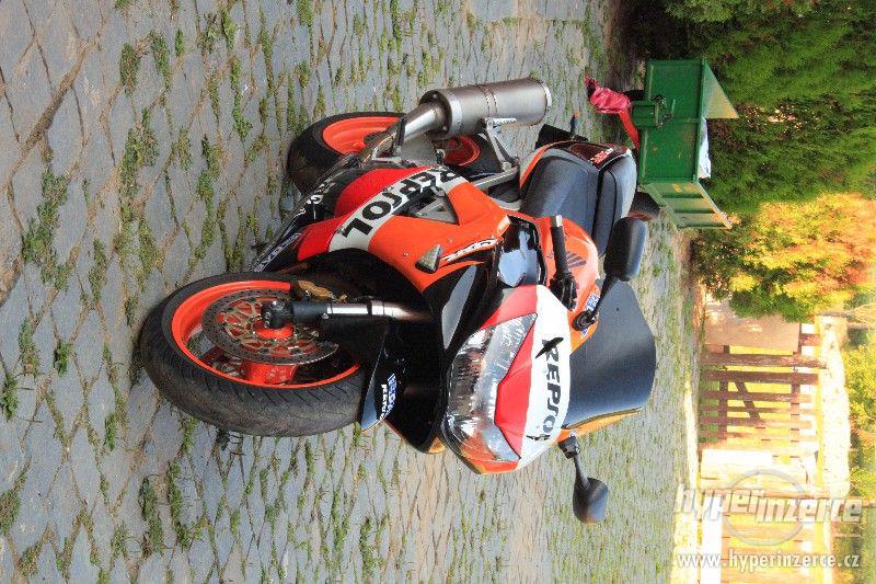 HONDA CBR 929RR Repsol - foto 4