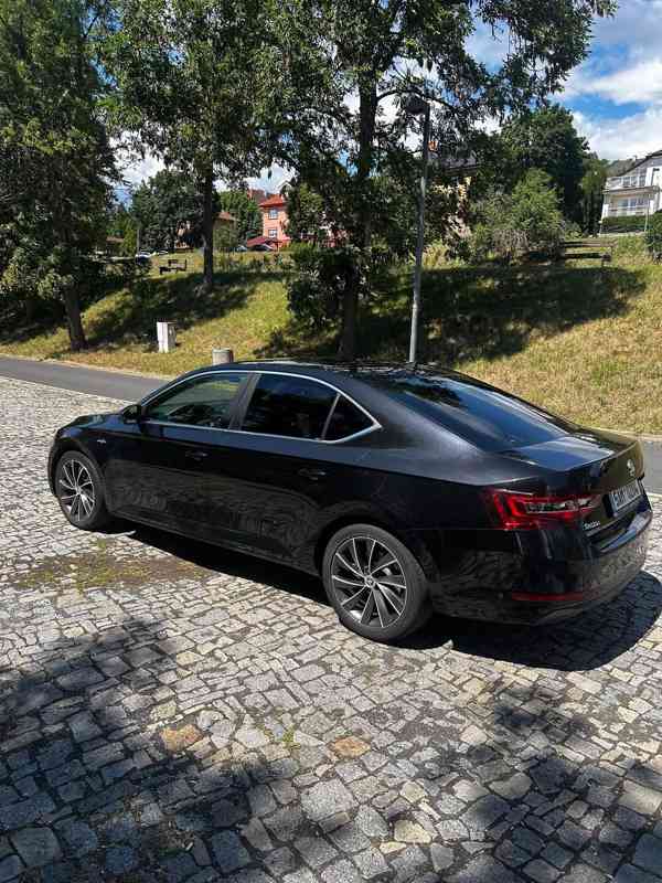 Auto  - foto 3