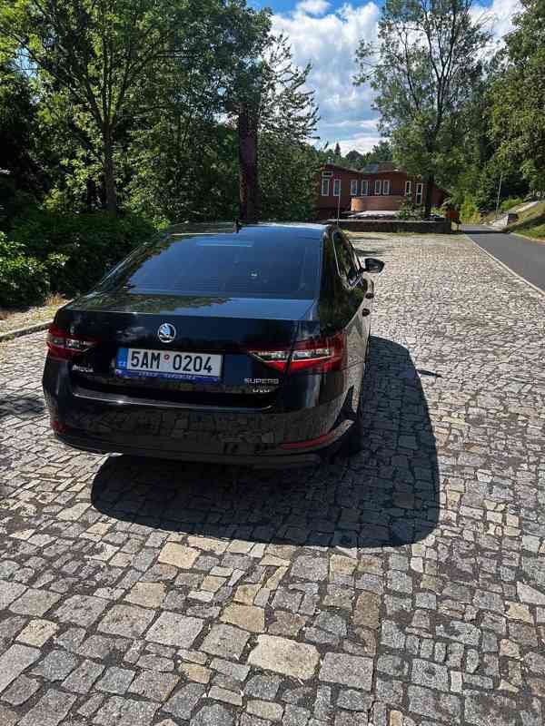 Auto  - foto 2