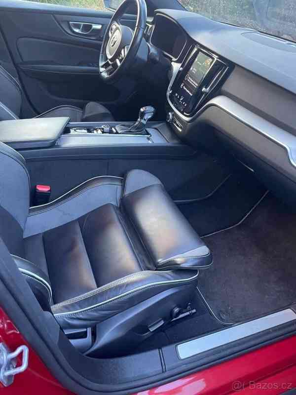 Volvo S60 2,0   rok 2021., koupeno v ČR - foto 9