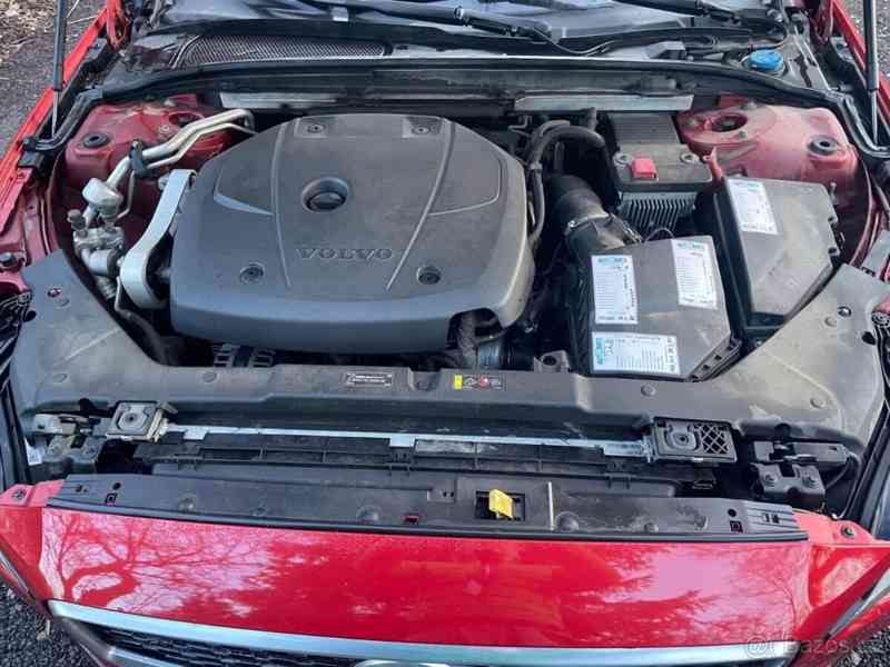 Volvo S60 2,0   rok 2021., koupeno v ČR - foto 3