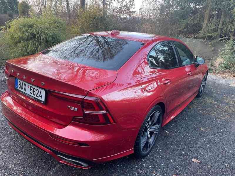 Volvo S60 2,0   rok 2021., koupeno v ČR - foto 1