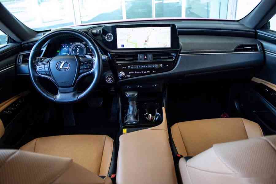 Lexus ES300h - foto 12